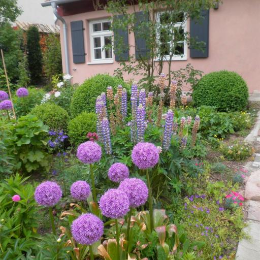 Stilvoller Bauerngarten